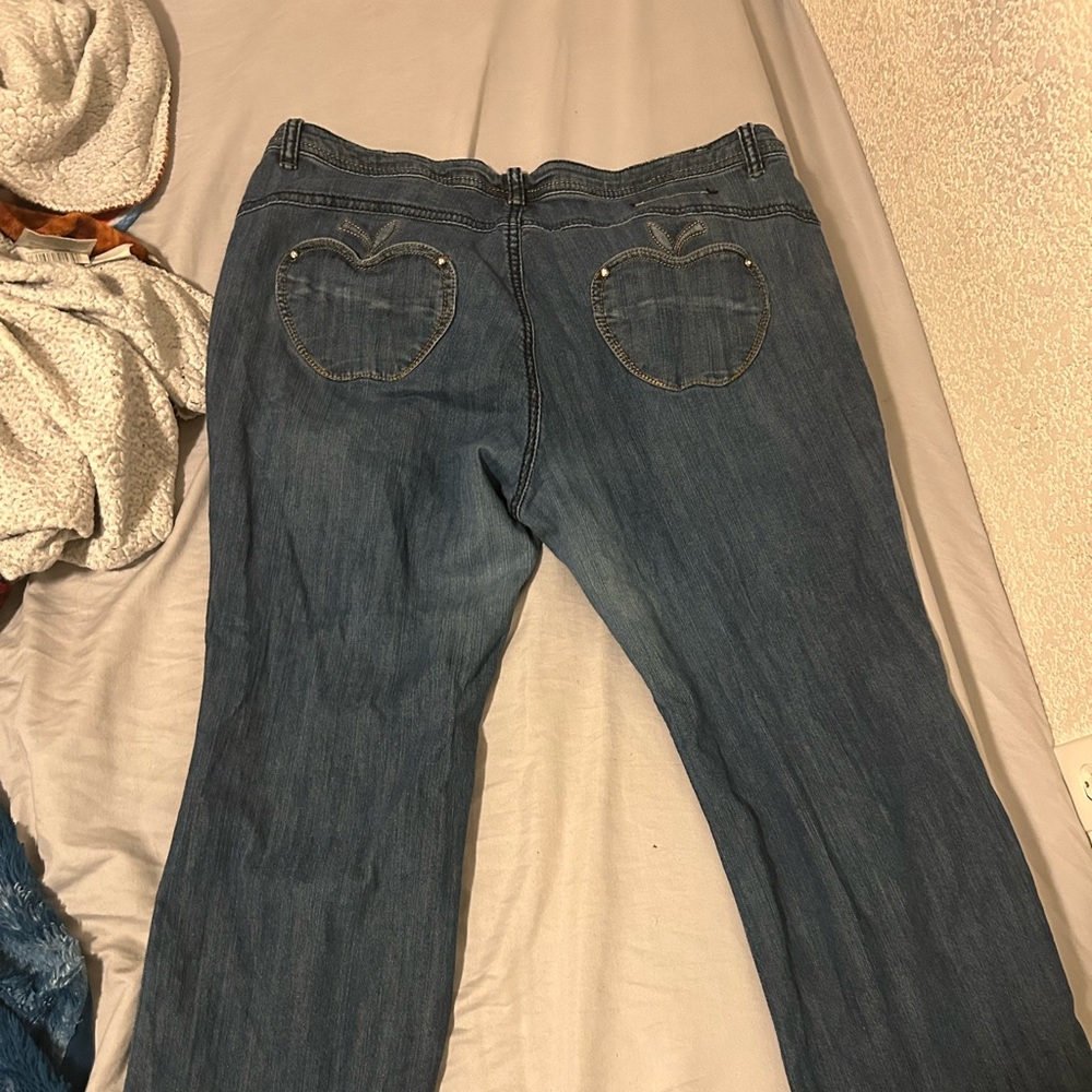 Apple bottom jeans